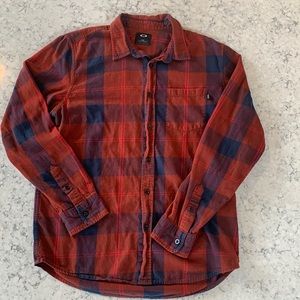 Oakley Regular Fit Casual Button Down Plaid Shirt